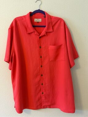 Oak Hill Men’s Short-Sleeve Button-Down Shirt in coral pink